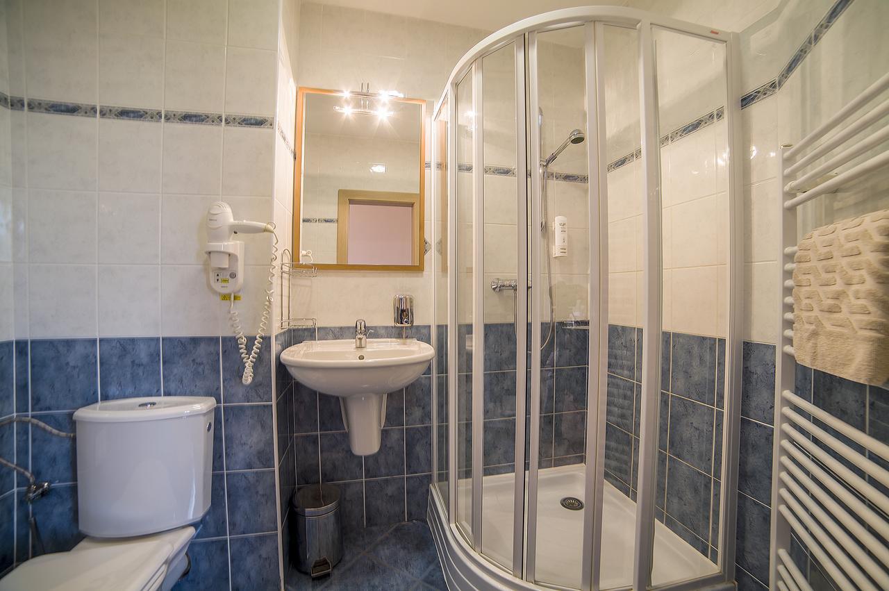 Hotel Tri Vezicky Stritez  Екстер'єр фото
